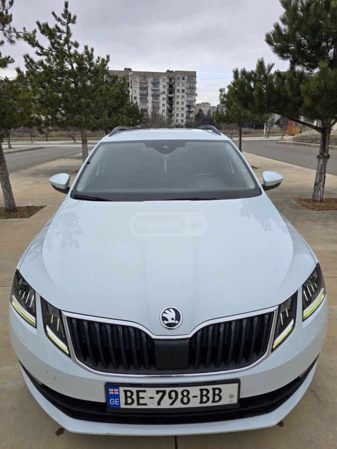 Skoda Octavia - фото 1