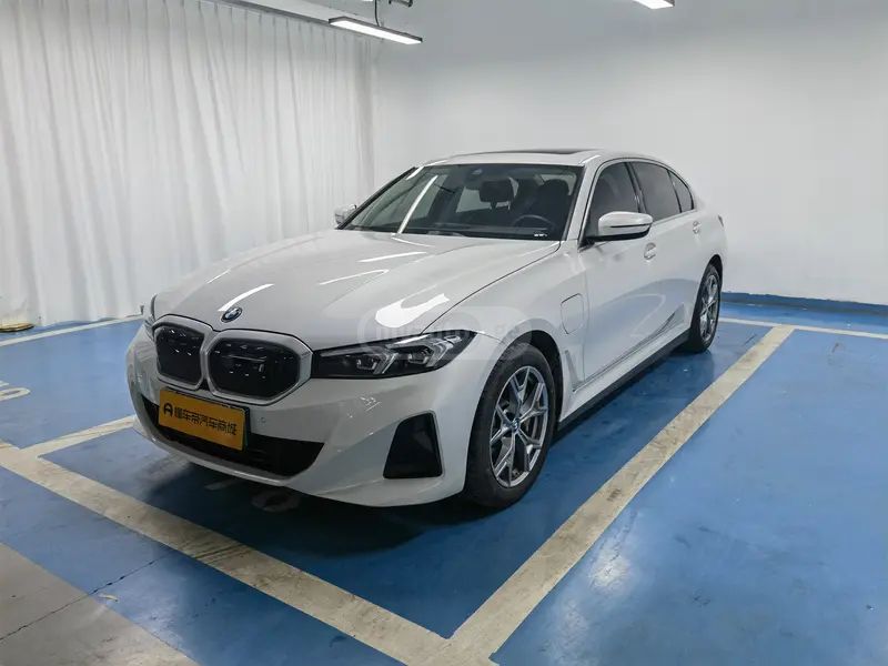 BMW I3 2023 — миниатюра 1