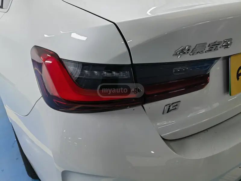 BMW I3 2023 — миниатюра 10