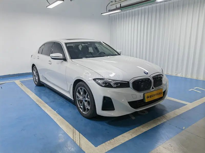 BMW I3 2023 — миниатюра 3