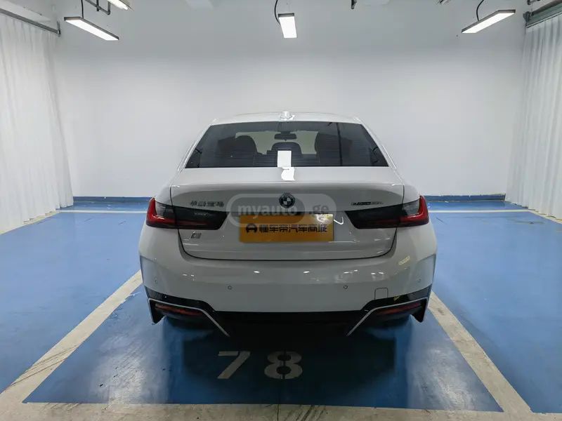 BMW I3 2023 — миниатюра 6