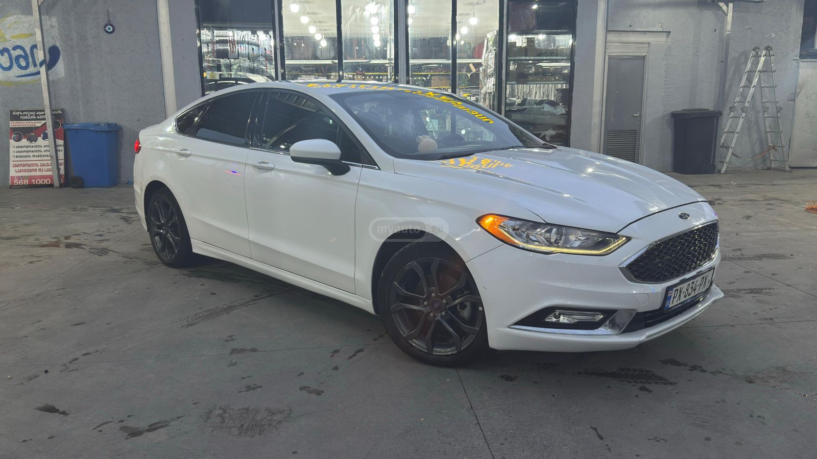 Ford Fusion - фото 1