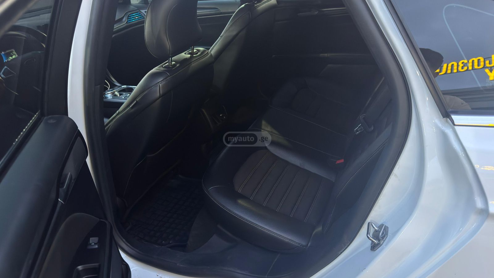 Ford Fusion - фото 7