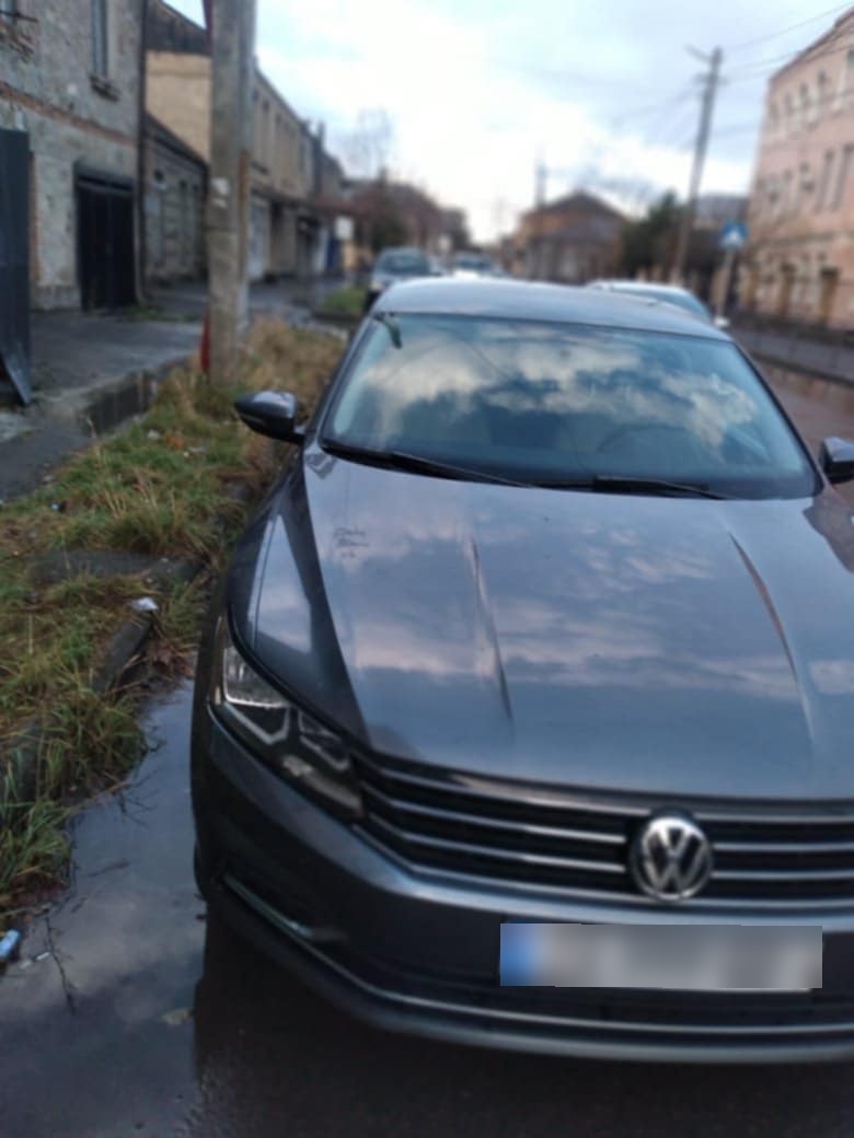 Volkswagen Passat - фото 1