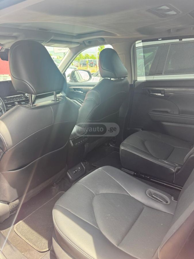 Toyota limited platinium — миниатюра 6