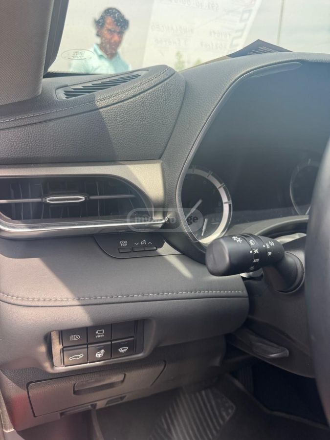 Toyota limited platinium — миниатюра 8