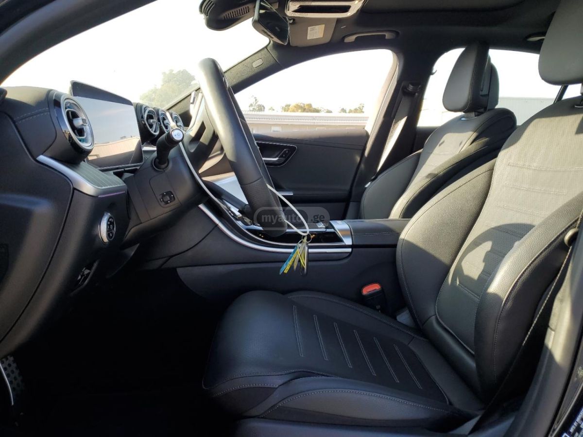 Mercedes-Benz C 300 2025 — миниатюра 7