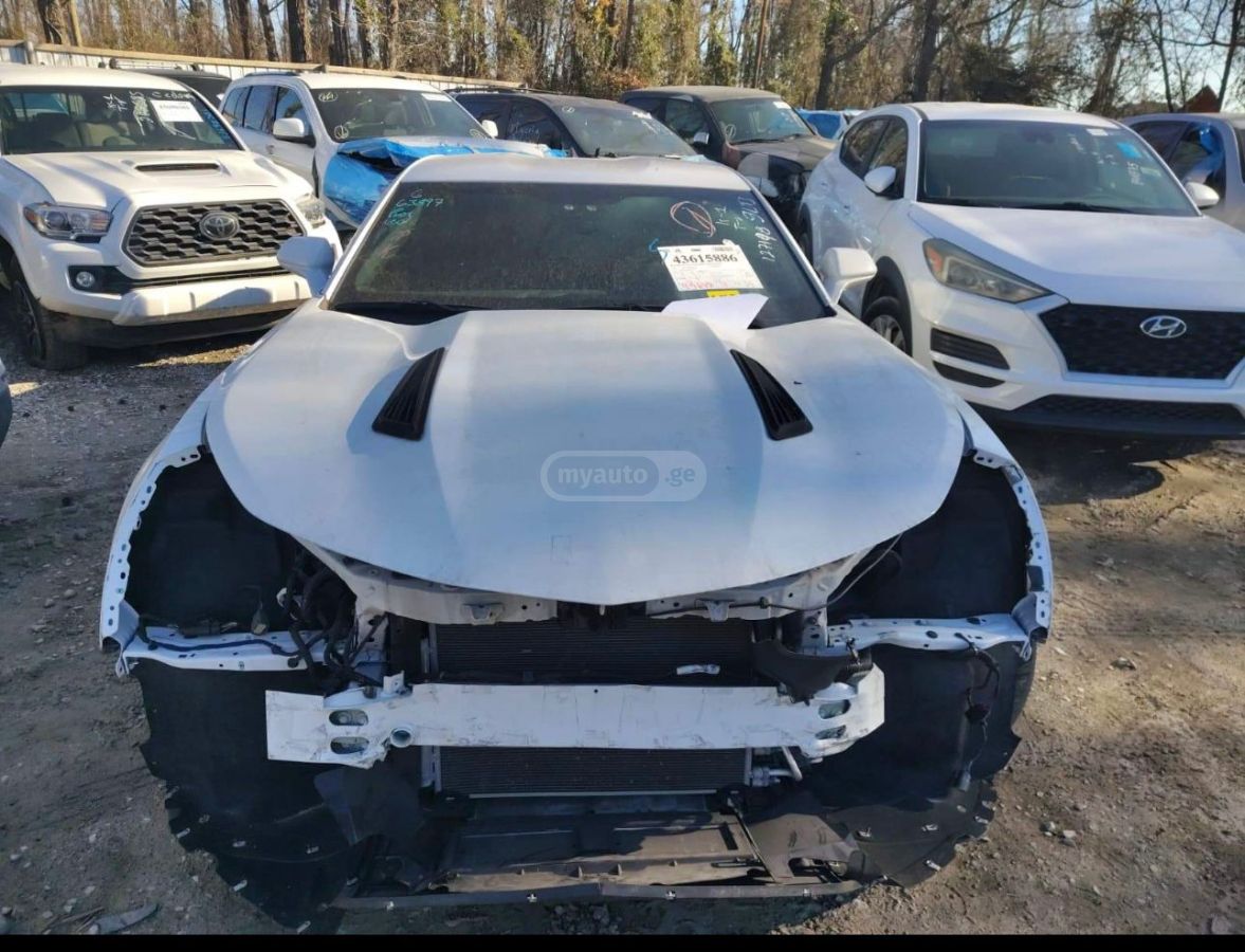 Chevrolet Camaro 2022 — миниатюра 1