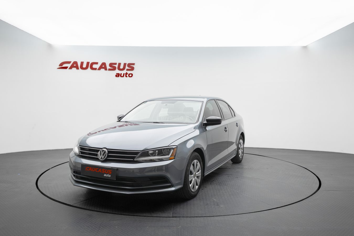 Volkswagen Jetta - фото 1