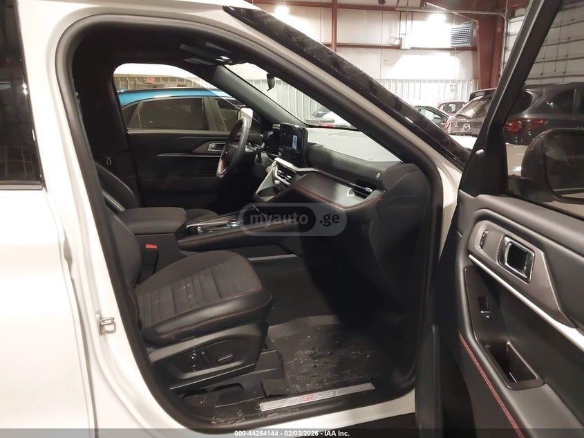 Ford Explorer 2025 — миниатюра 5