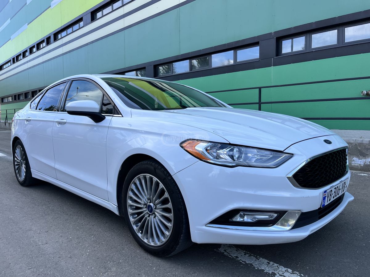 Ford Fusion - фото 1
