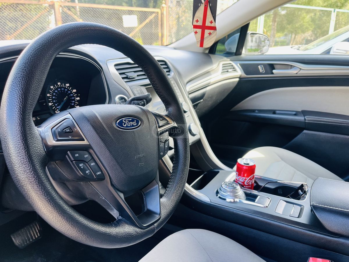 Ford Fusion - фото 14