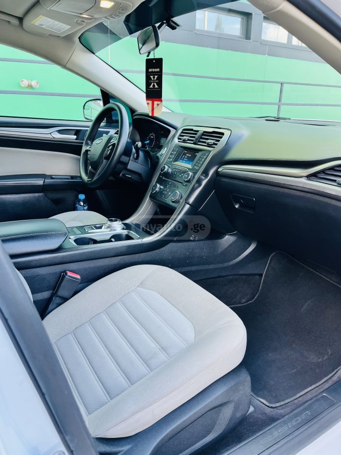 Ford Fusion - фото 15