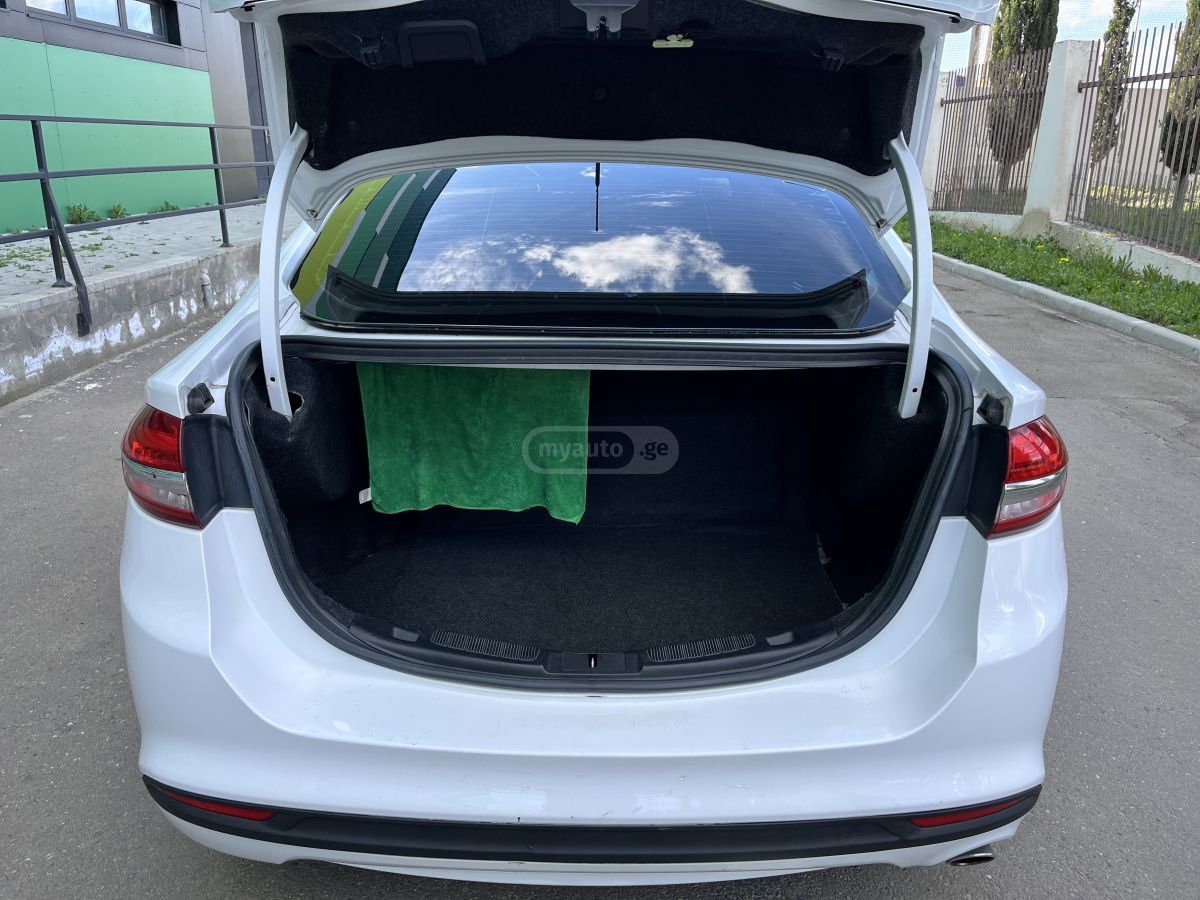 Ford Fusion - фото 9