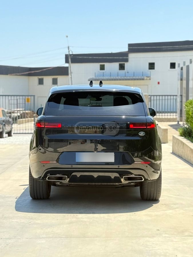 Land Rover P400 SE Dynamic — миниатюра 6