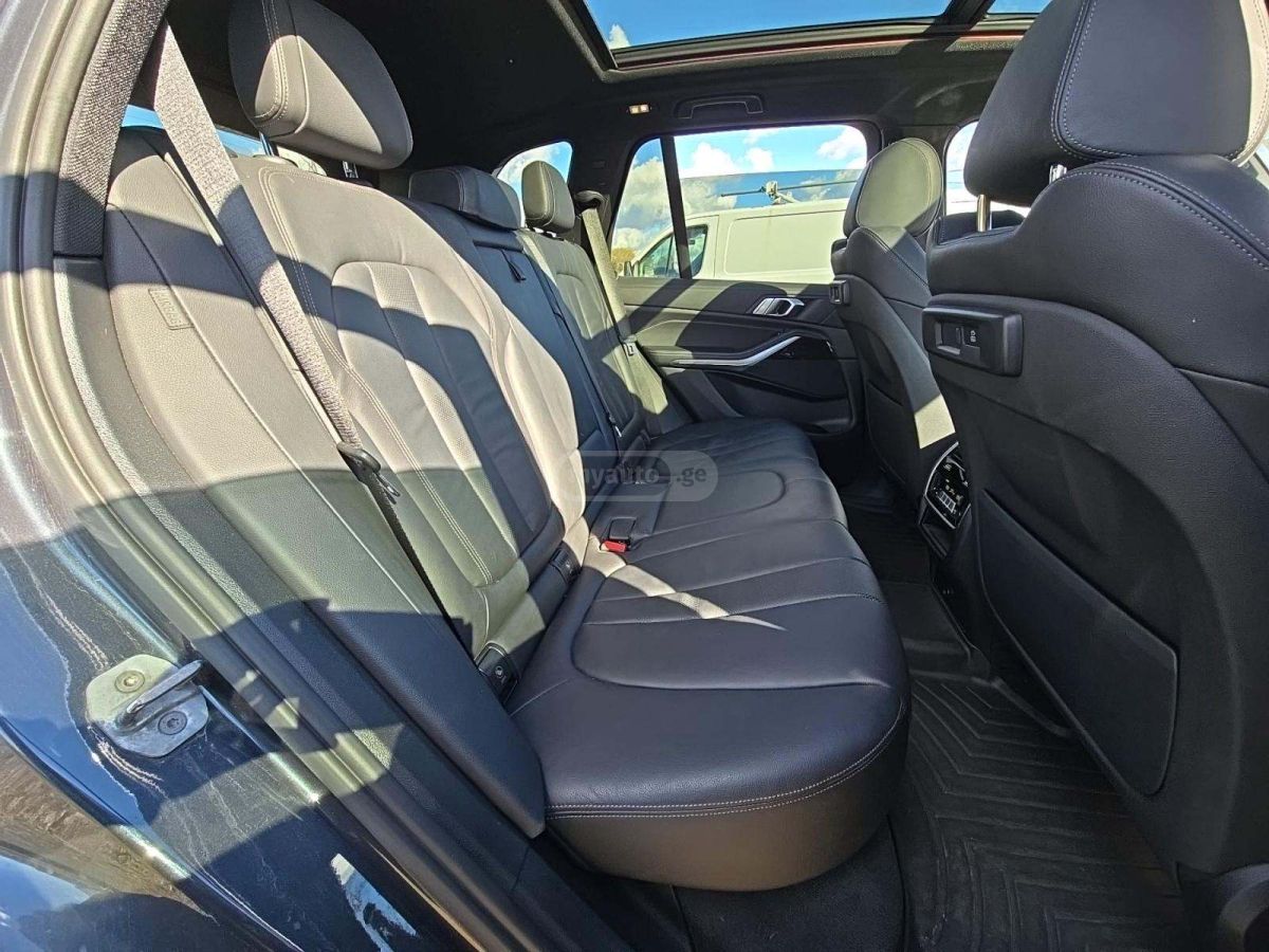 BMW X5 - фото 10