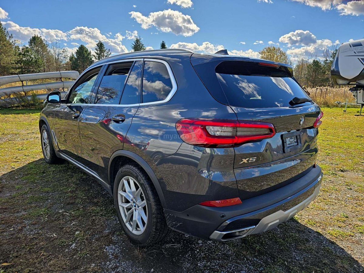BMW X5 - фото 2