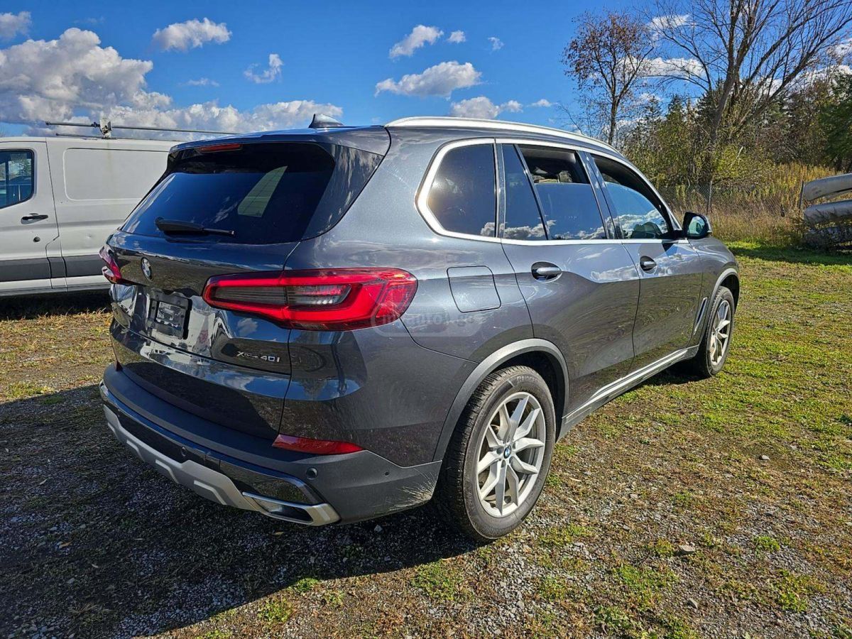BMW X5 - фото 3