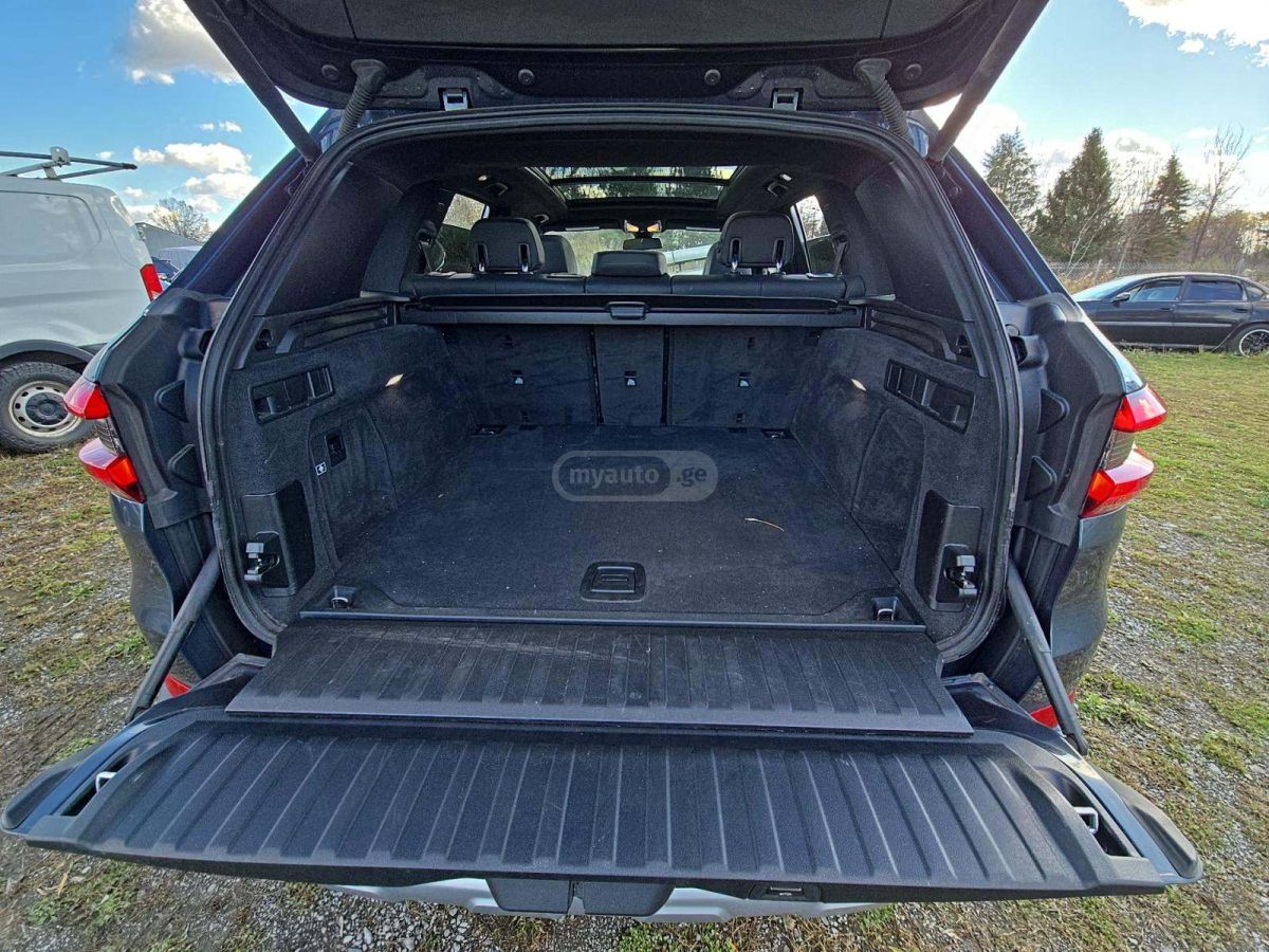 BMW X5 - фото 9