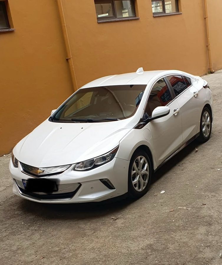 Chevrolet Volt - фото 1