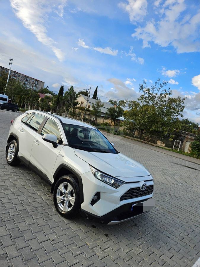 Toyota RAV 4 - фото 6