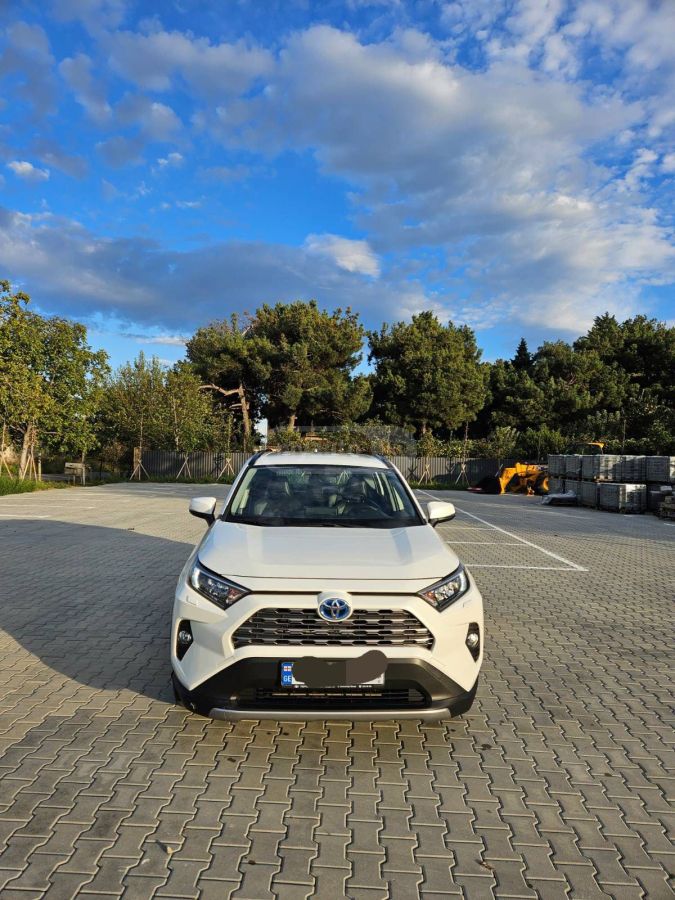 Toyota RAV 4 - фото 7