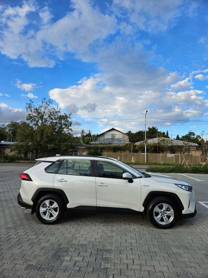 Toyota RAV 4 - фото 8