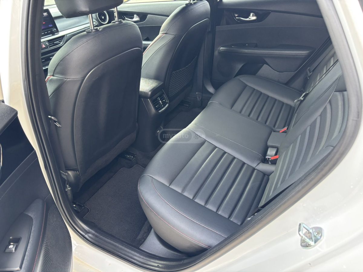 Kia Forte - фото 10