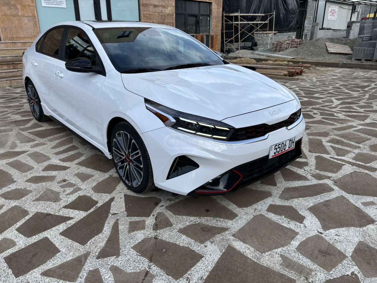 Kia Forte - фото 2