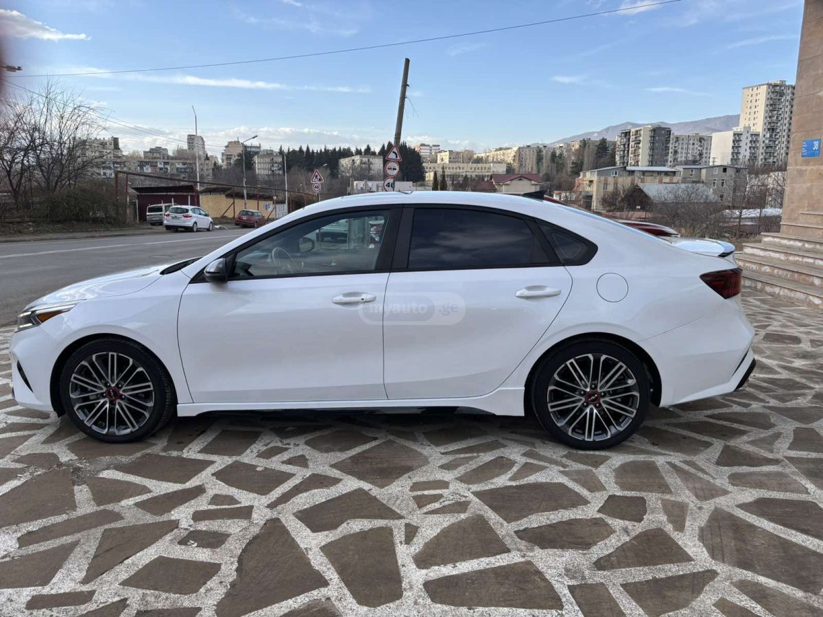 Kia Forte - фото 4