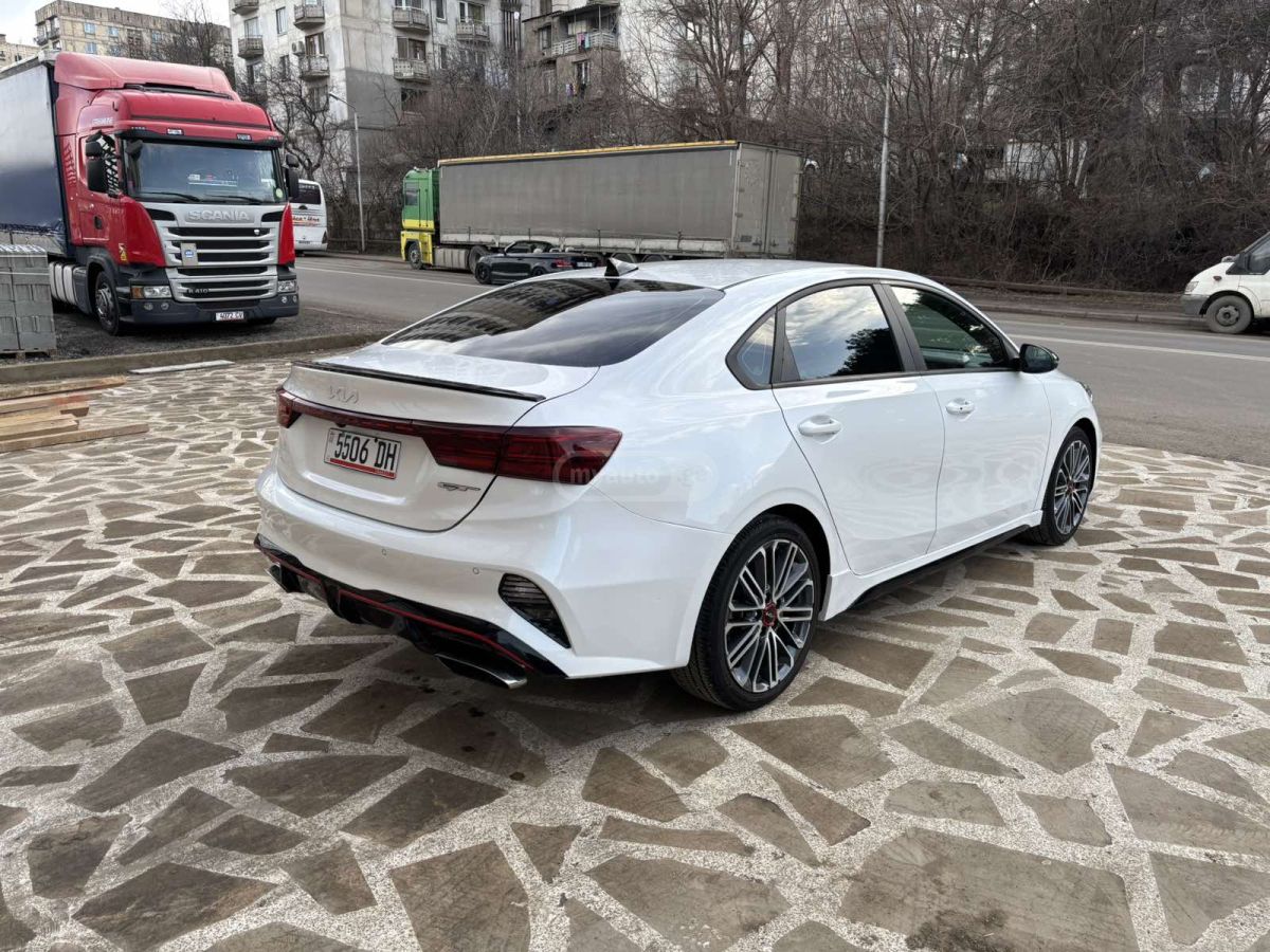 Kia Forte - фото 7