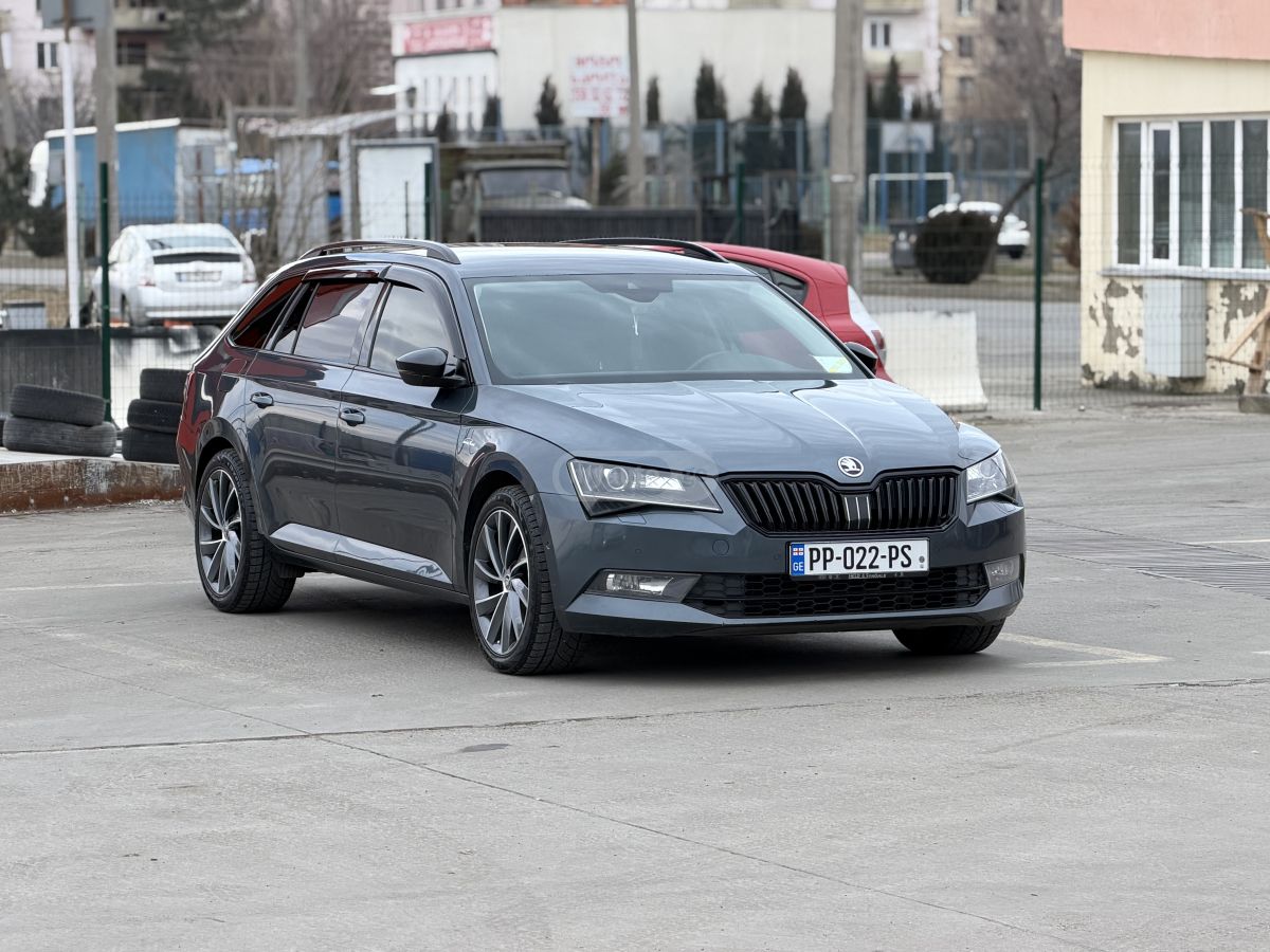 Skoda Superb - фото 1