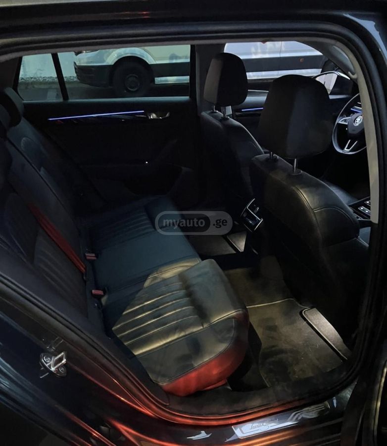 Skoda Superb - фото 11