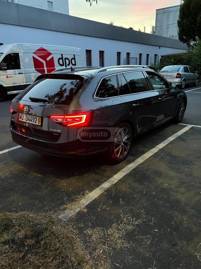 Skoda Superb - фото 15