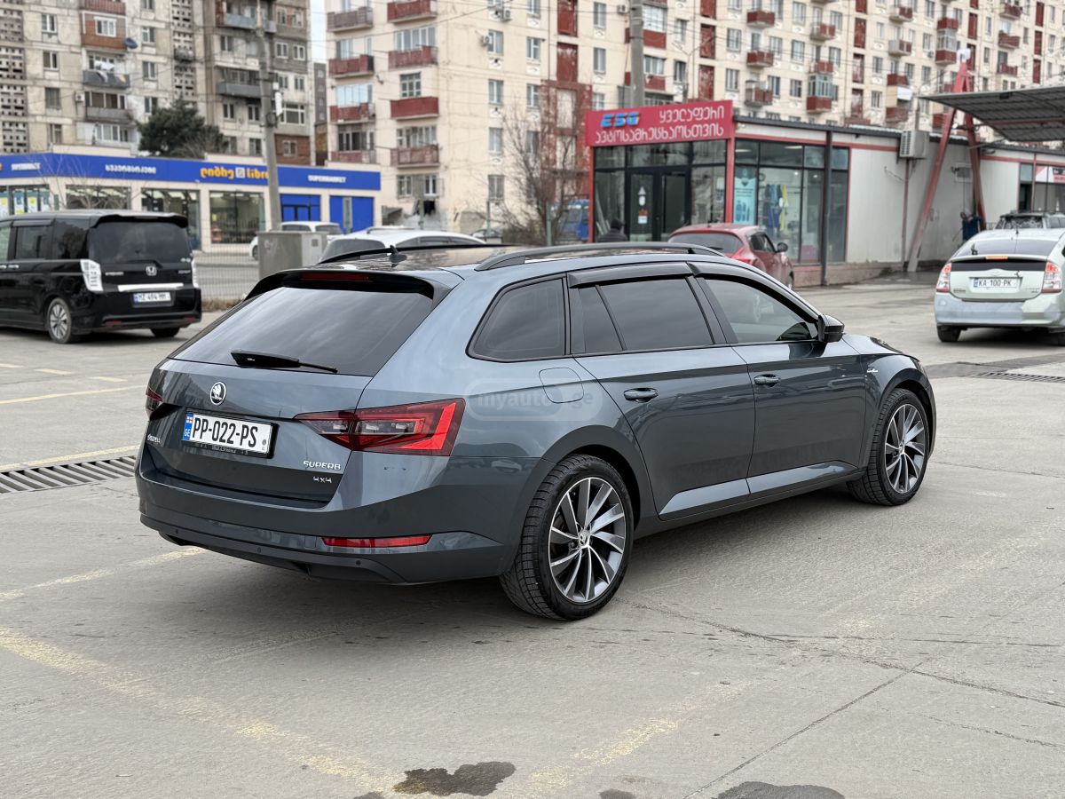 Skoda Superb - фото 6