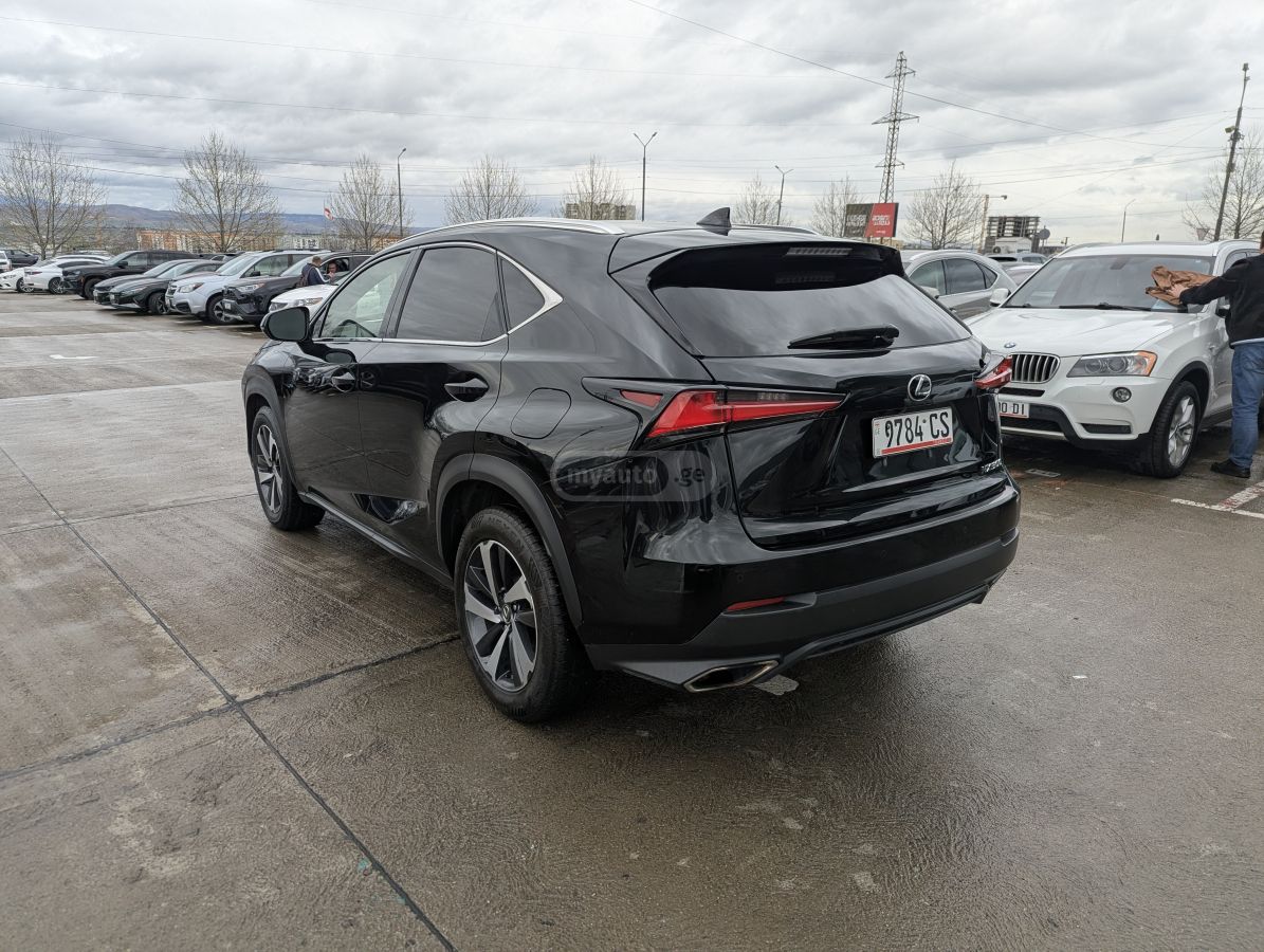 Lexus NX 300 - фото 4