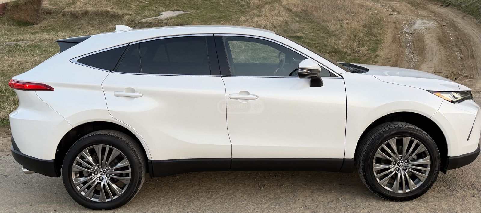 Toyota Venza - фото 7