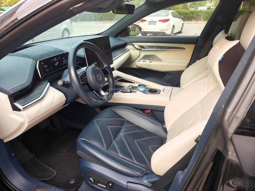 Zeekr 001 - фото 3