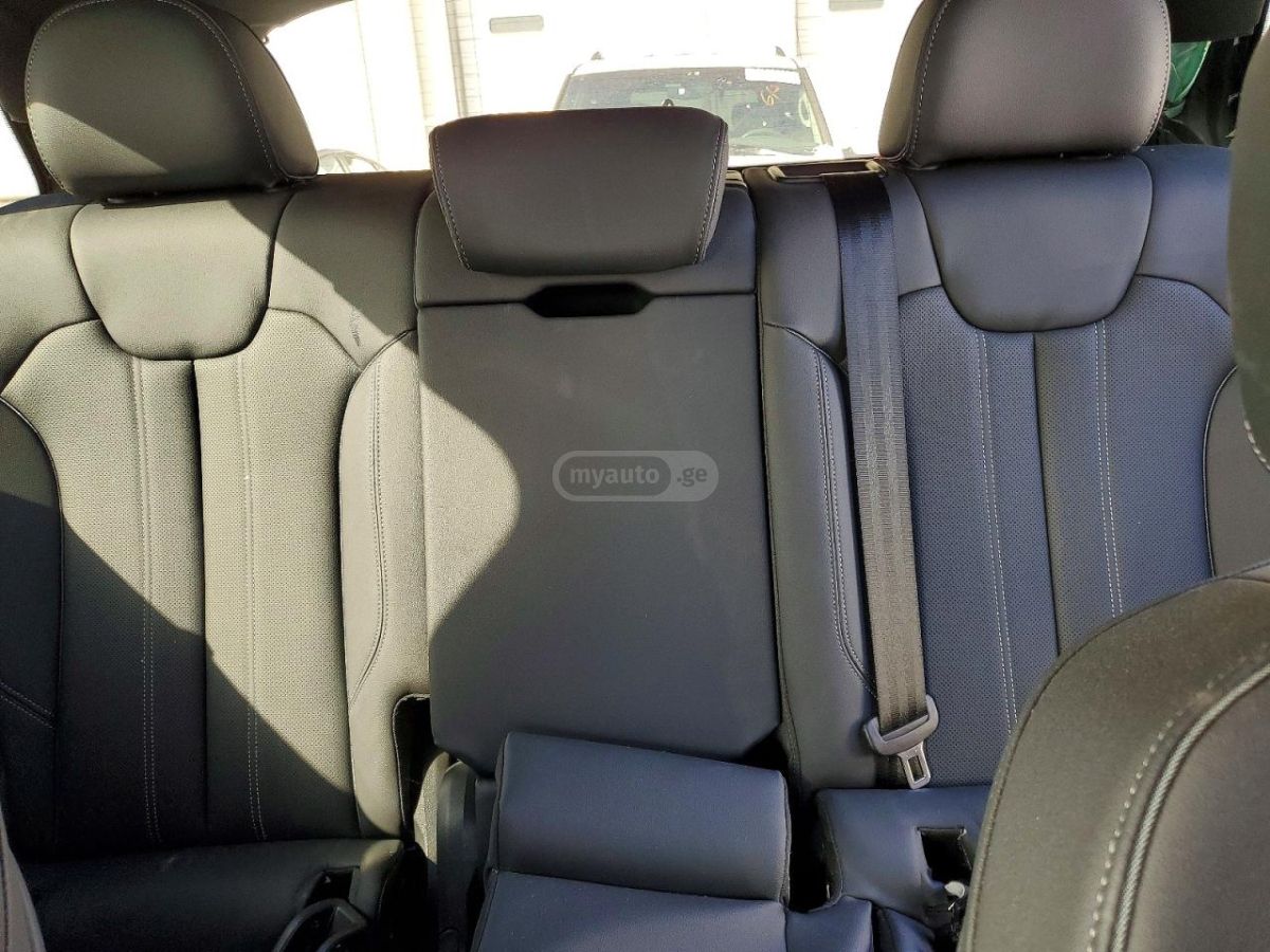 Audi Q5 - фото 10