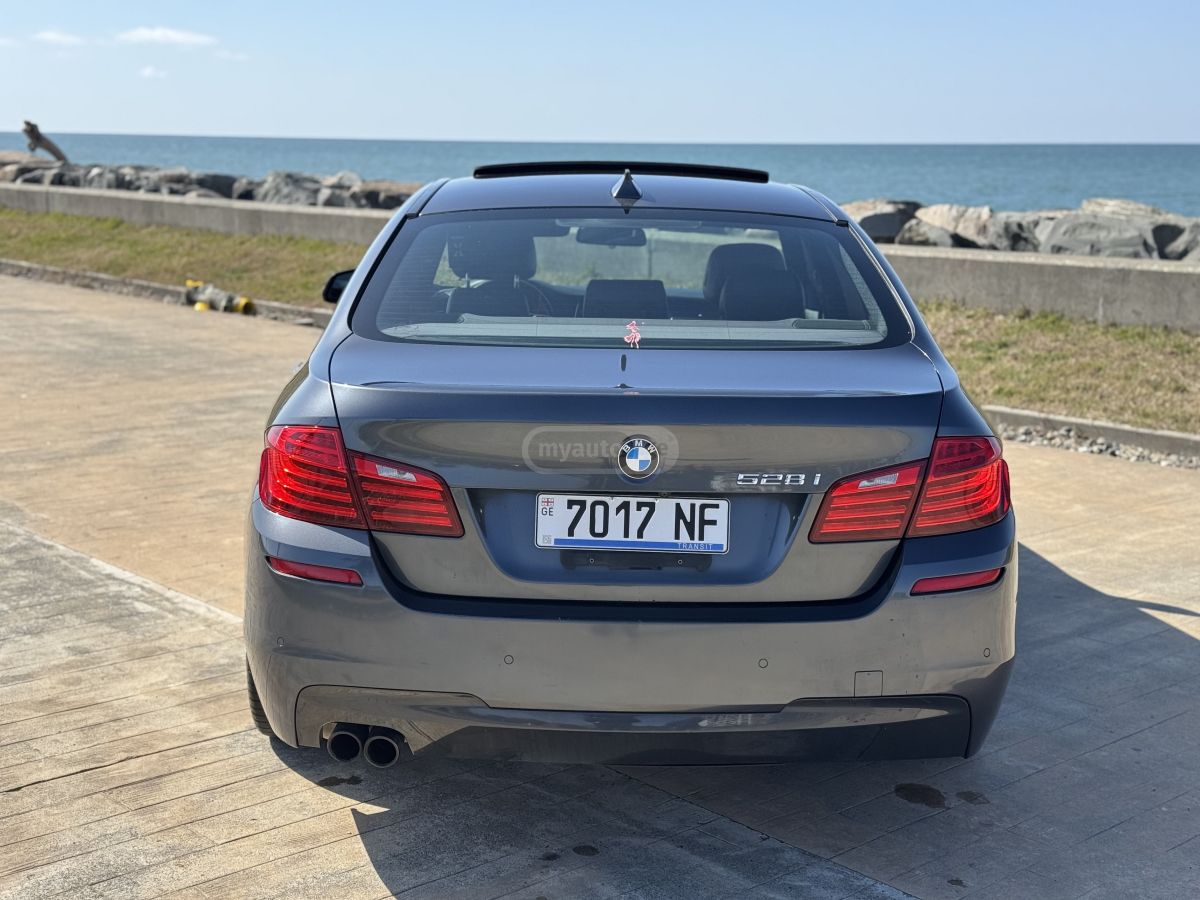 BMW 528 - фото 5