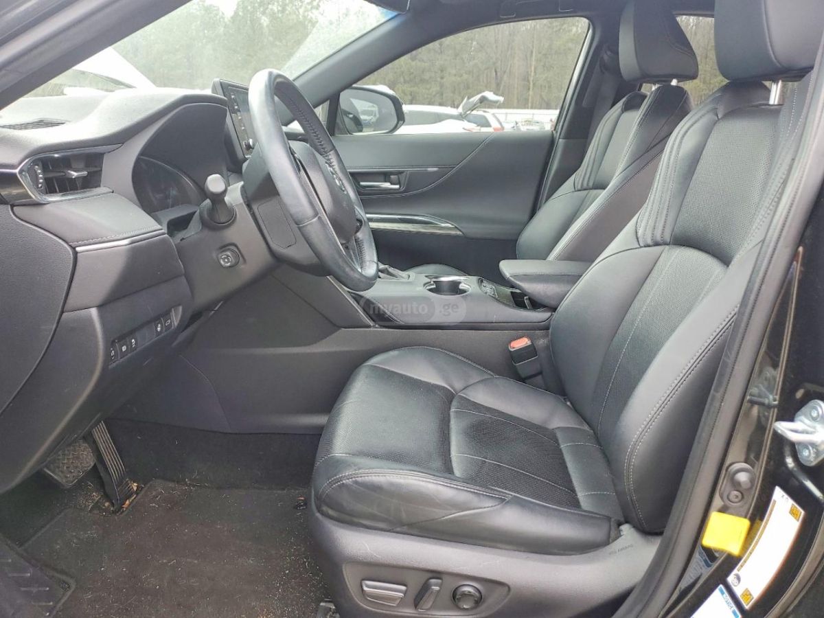 Toyota Venza - фото 7