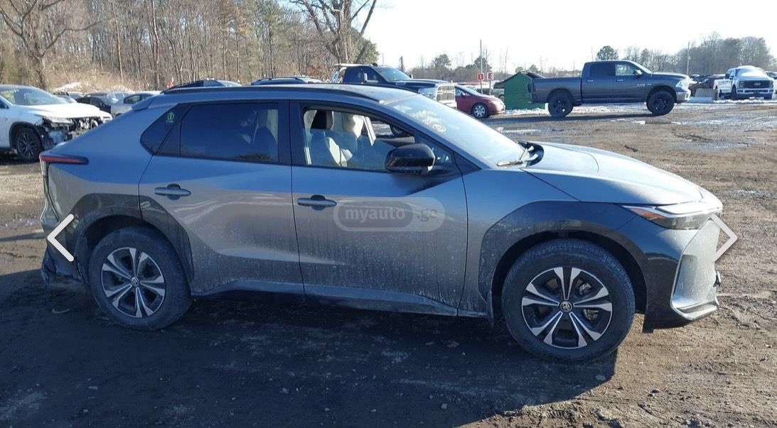 Toyota bZ4X - фото 2