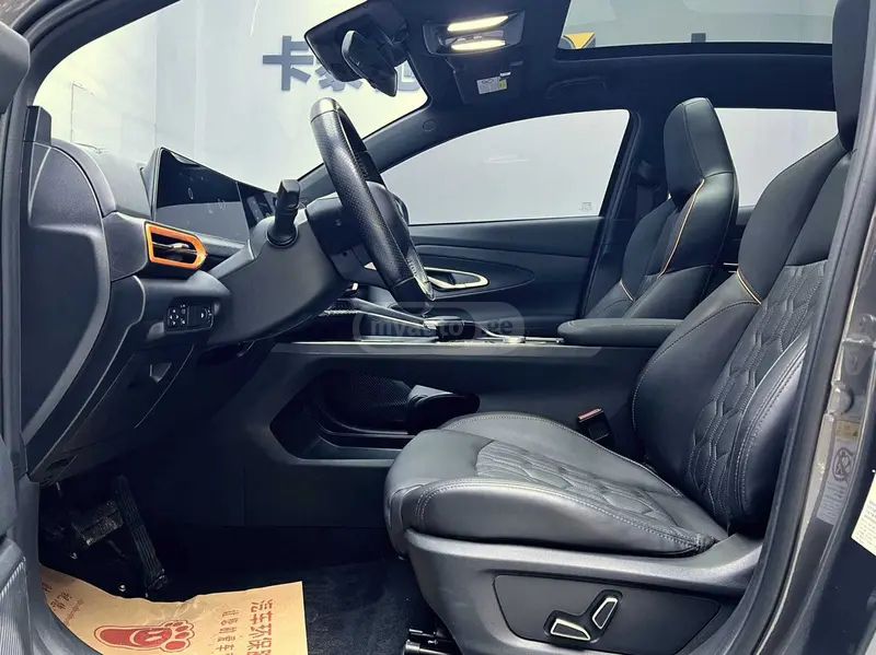 Changan UNI-T 2022 — миниатюра 8