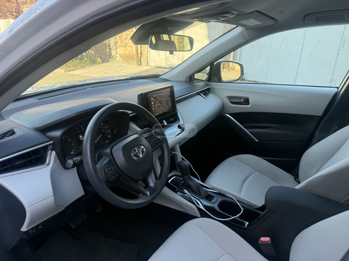 Toyota LE — миниатюра 6