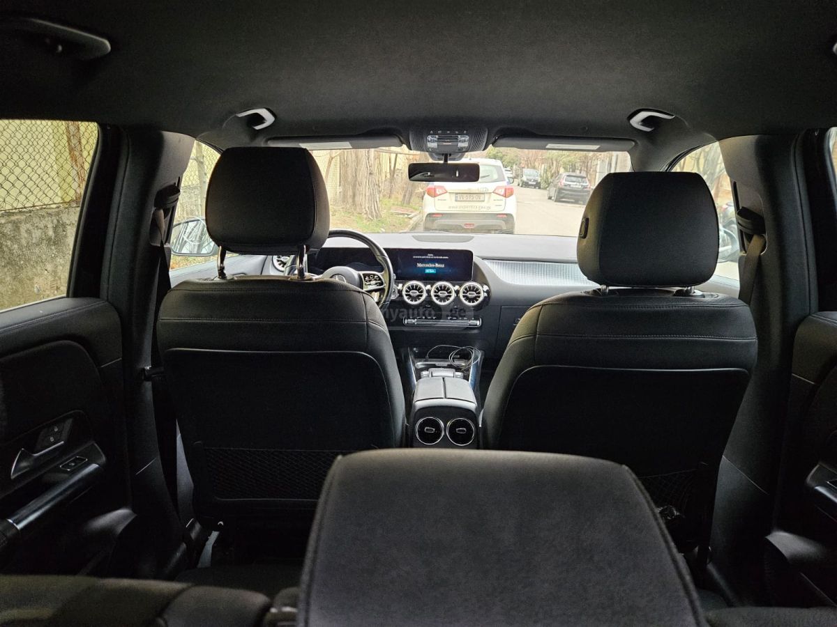 Mercedes-Benz Base GLA 250 4dr Front-Wheel D — миниатюра 5