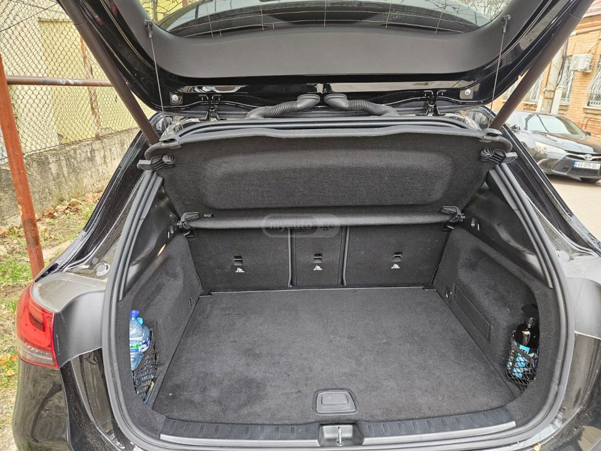 Mercedes-Benz Base GLA 250 4dr Front-Wheel D — миниатюра 7