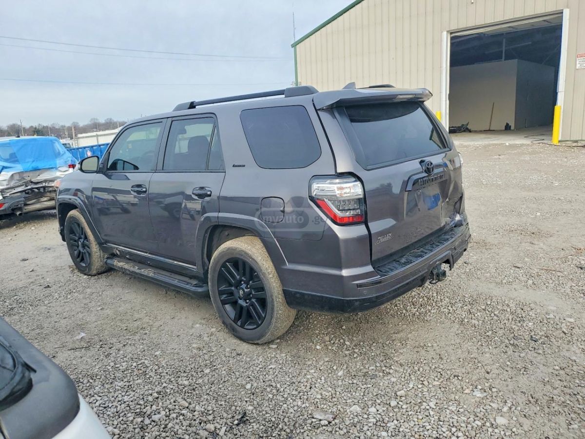 Toyota 4 Runner - фото 2