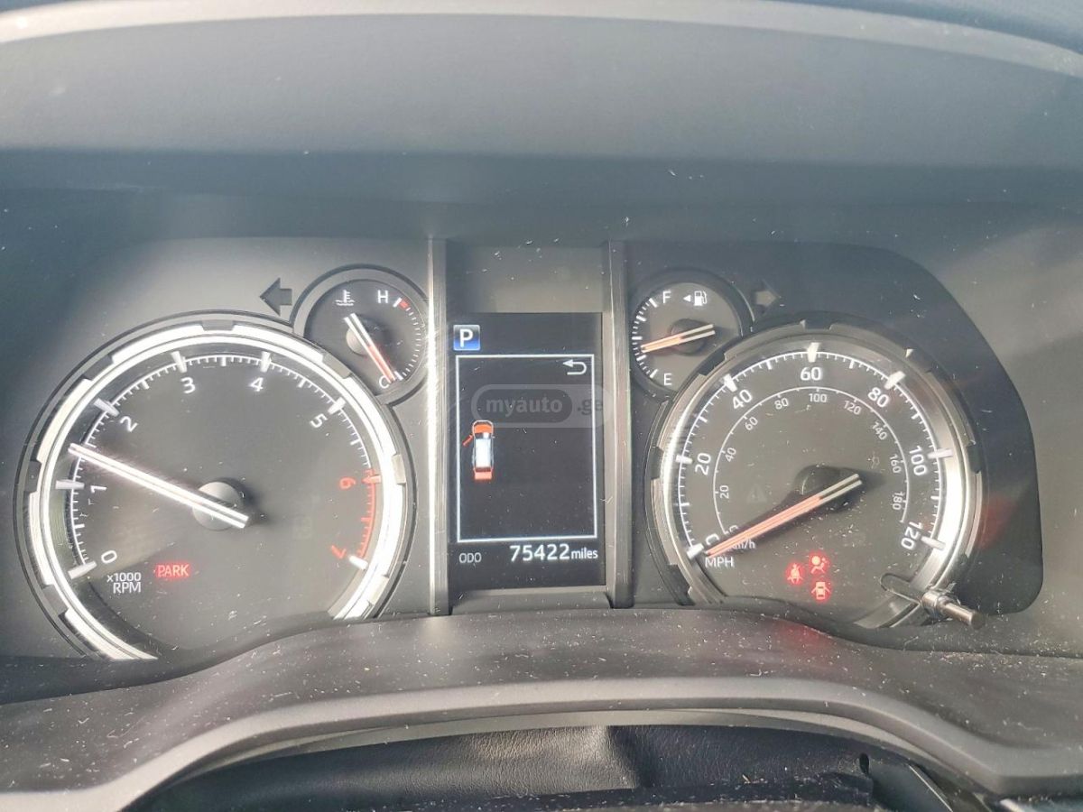 Toyota 4 Runner - фото 9