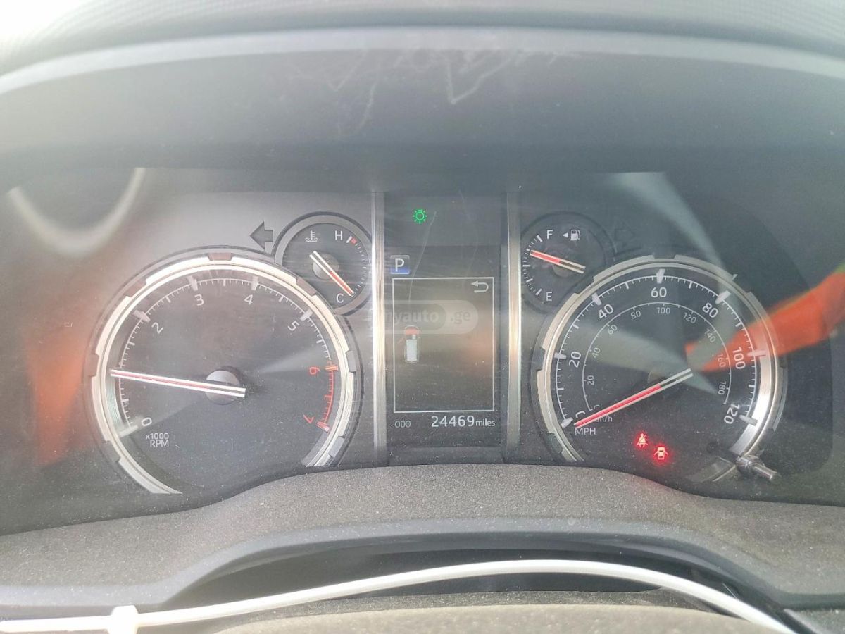 Toyota 4 Runner - фото 9