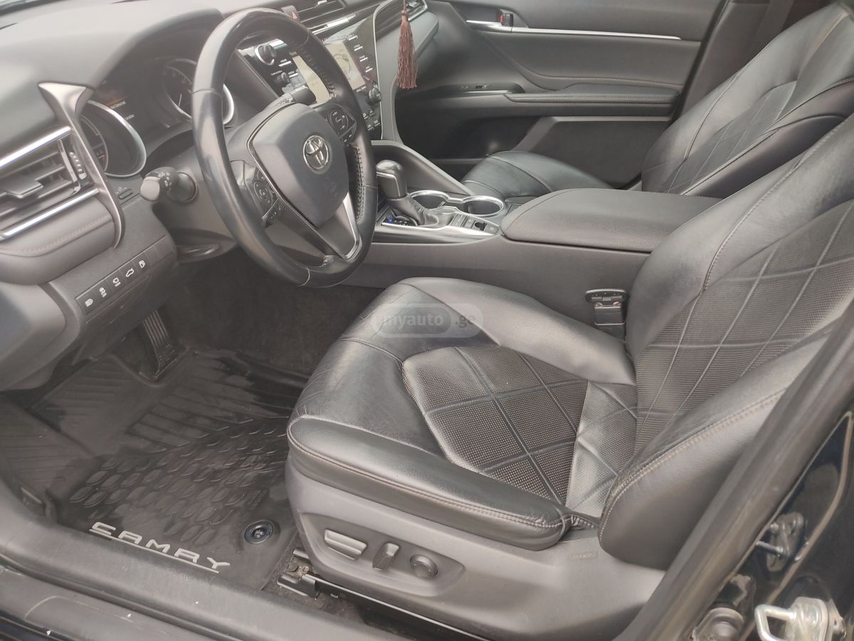 Toyota Camry - фото 11